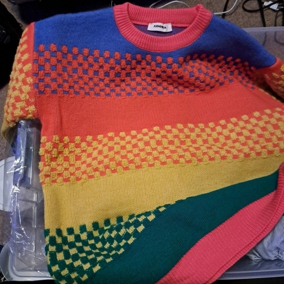 Adora Boho oversized colorblock puff sleeve sweater NWT - Picture 2 of 16